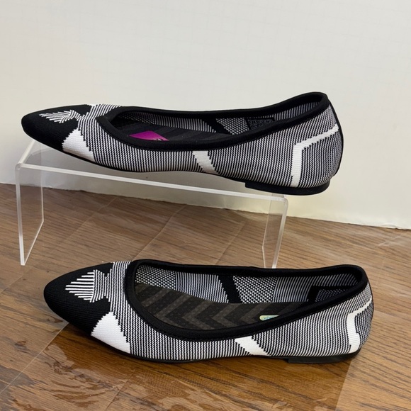 Sketchers Cleo Sherlock knit flats . Size 8. NWOT. - Picture 1 of 6